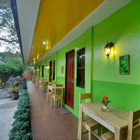 Oyo 622 Butterfly Totem Guesthouse Puerto Princesa Exterior photo